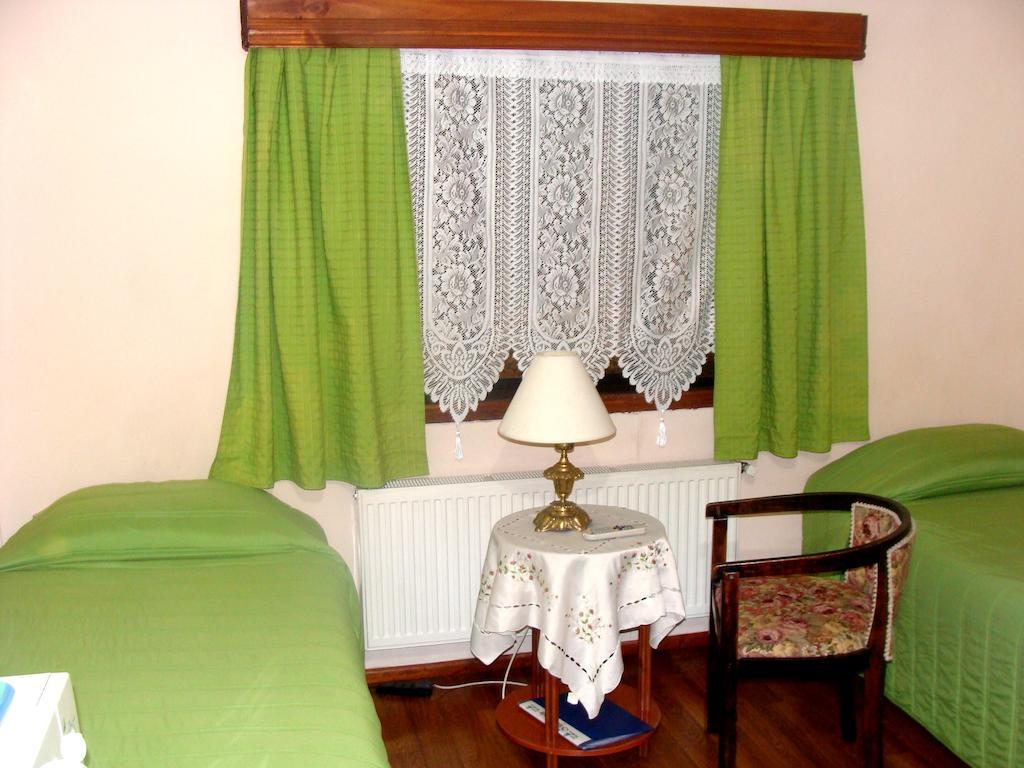 Hostal Victoria Punta Arenas Rum bild